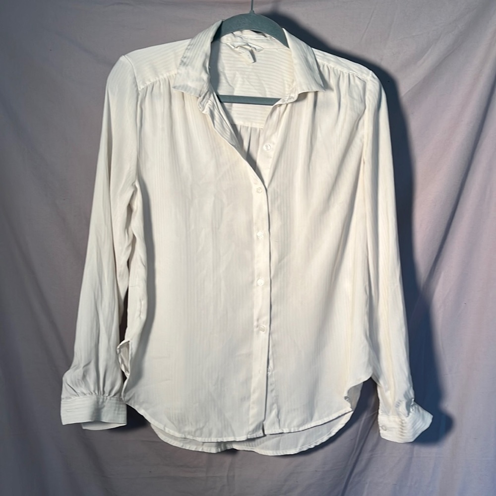 H&M white button up blouse - women’s 6 US